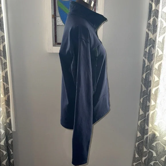 Arc'teryx Blue Performance Jacket - Picture 7 of 12